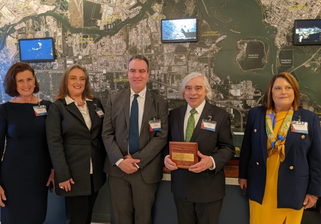 L-R: Leslie Bowlin (Exec. Dir HMC), Sara Howell, Marco Poisler (COO Global Energy & Capital Projects, UTC Overseas), Former Sec. Energy Ernest Moniz, Margaret A. Kidd, MILT, CPE (Program Director, Supply Chain & Logistics Technology, University of Houston) at Houston Maritime Museum event on Energy Transition, Hydrogen Power, Evolution of Maritime Transportation & Energy, Workforce Development